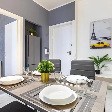 Urban House Apartment *