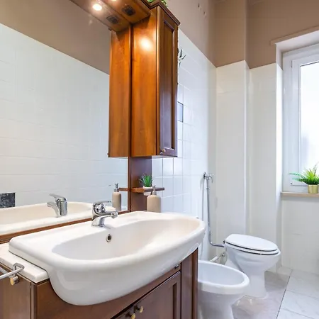 Apartament Urban House