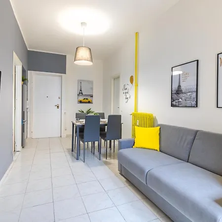 Urban House Apartment Rivoli (Turin)